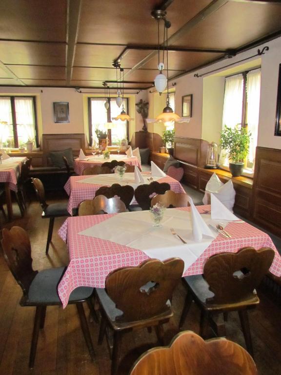 Gasthaus Zum Kreuz Hotel Friburgo em Brisgóvia Exterior foto