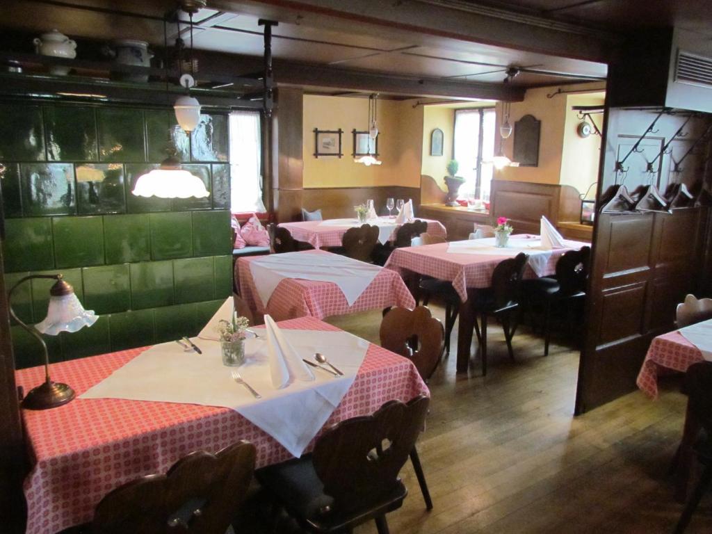 Gasthaus Zum Kreuz Hotel Friburgo em Brisgóvia Exterior foto