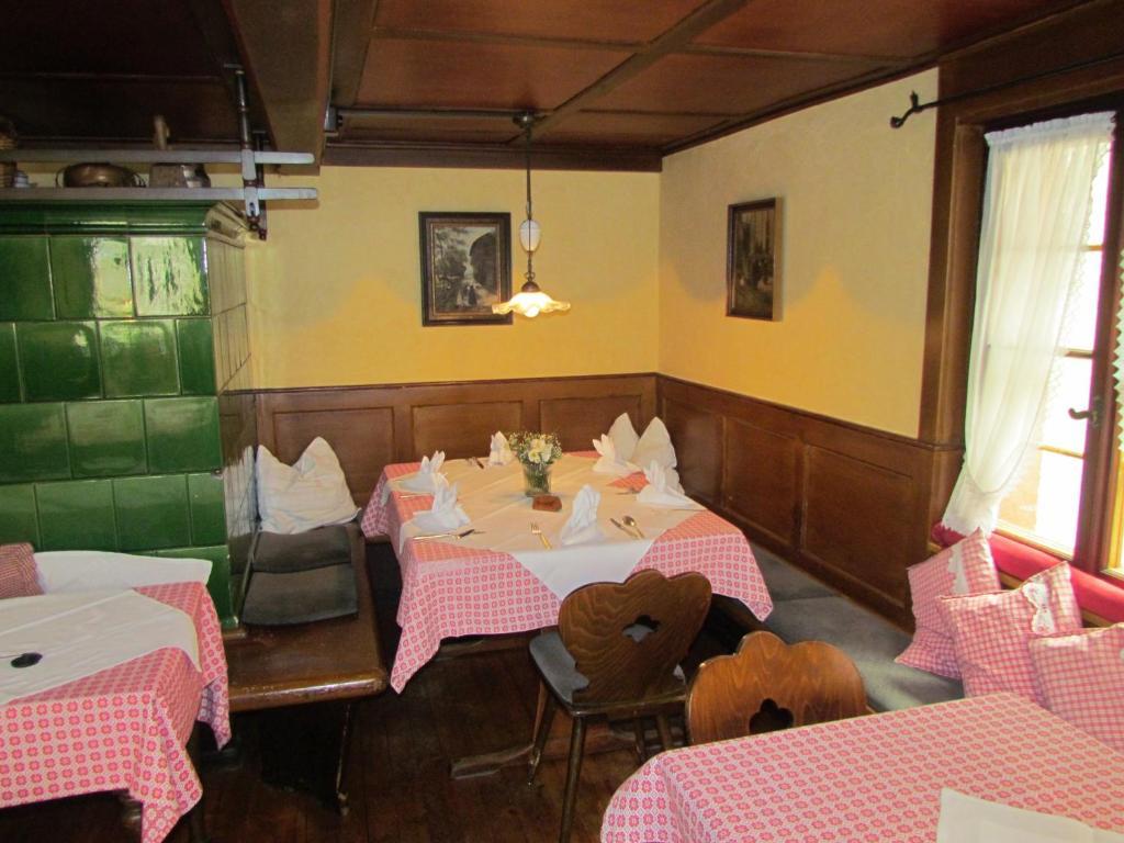 Gasthaus Zum Kreuz Hotel Friburgo em Brisgóvia Exterior foto